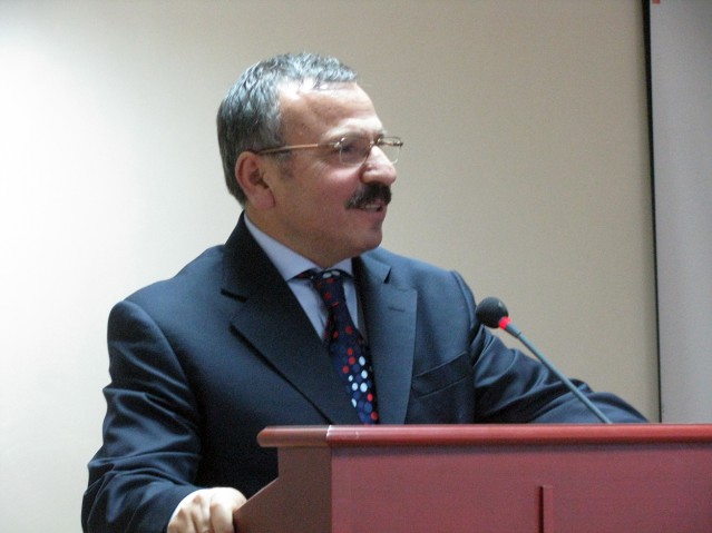 ‘Eserlerimizi ayağa kaldırdık’