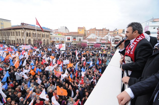 Miting gibi sevgi yürüyüşü