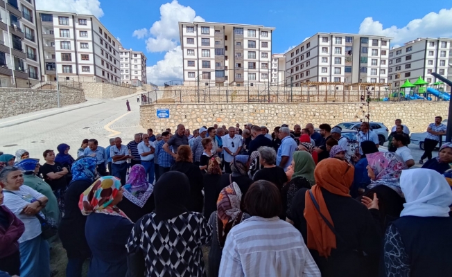 Tahtasız orada...Silmkent TOKİ'de aidat tepkisi