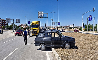 Tırla çarpıştı, 50 metre sürüklendi